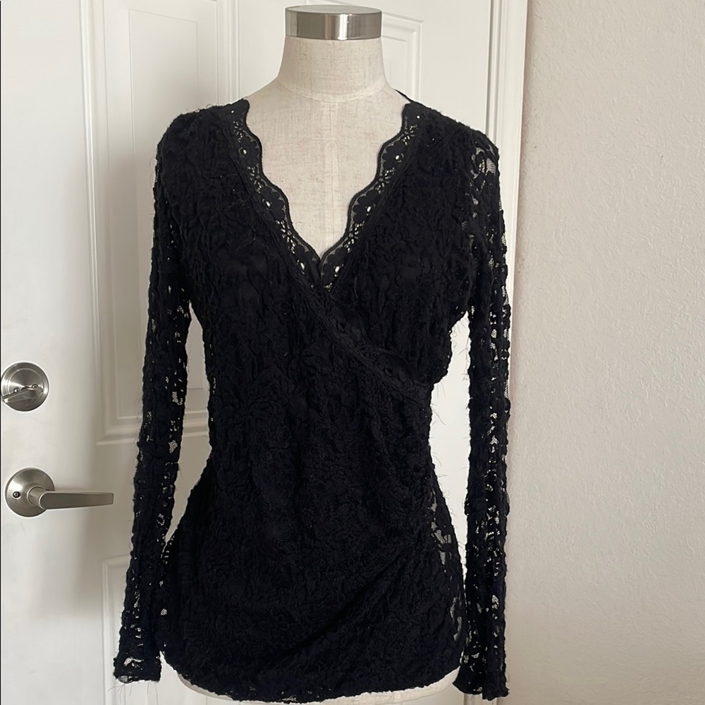 Elegant Black Lace Long Sleeve Blouse